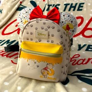 Winnie the Pooh Hunny Bees BoxLunch Exclusive Mini Backpack